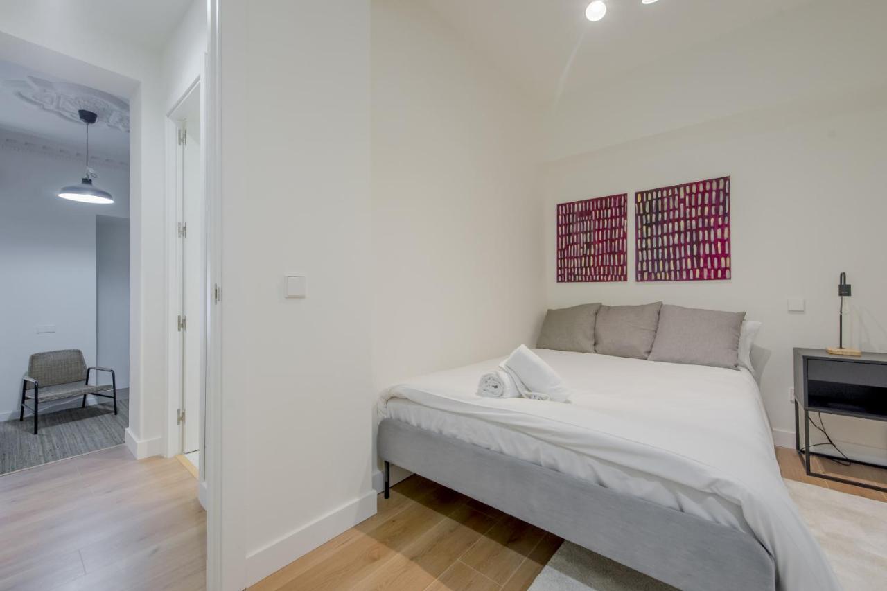 Modern Apt & Cool Interior Design En El Retiro Appartement Madrid Buitenkant foto