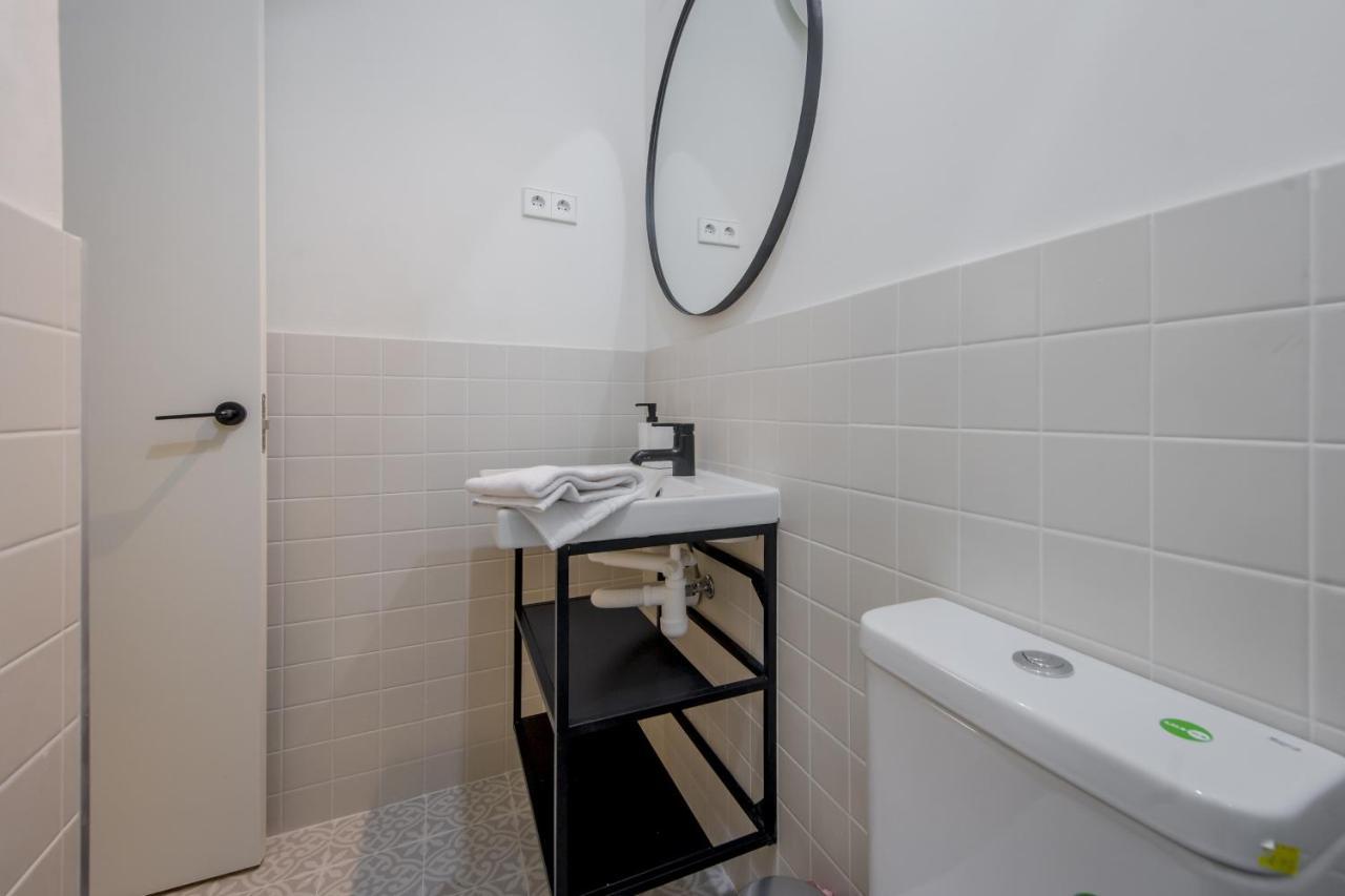Modern Apt & Cool Interior Design En El Retiro Appartement Madrid Buitenkant foto