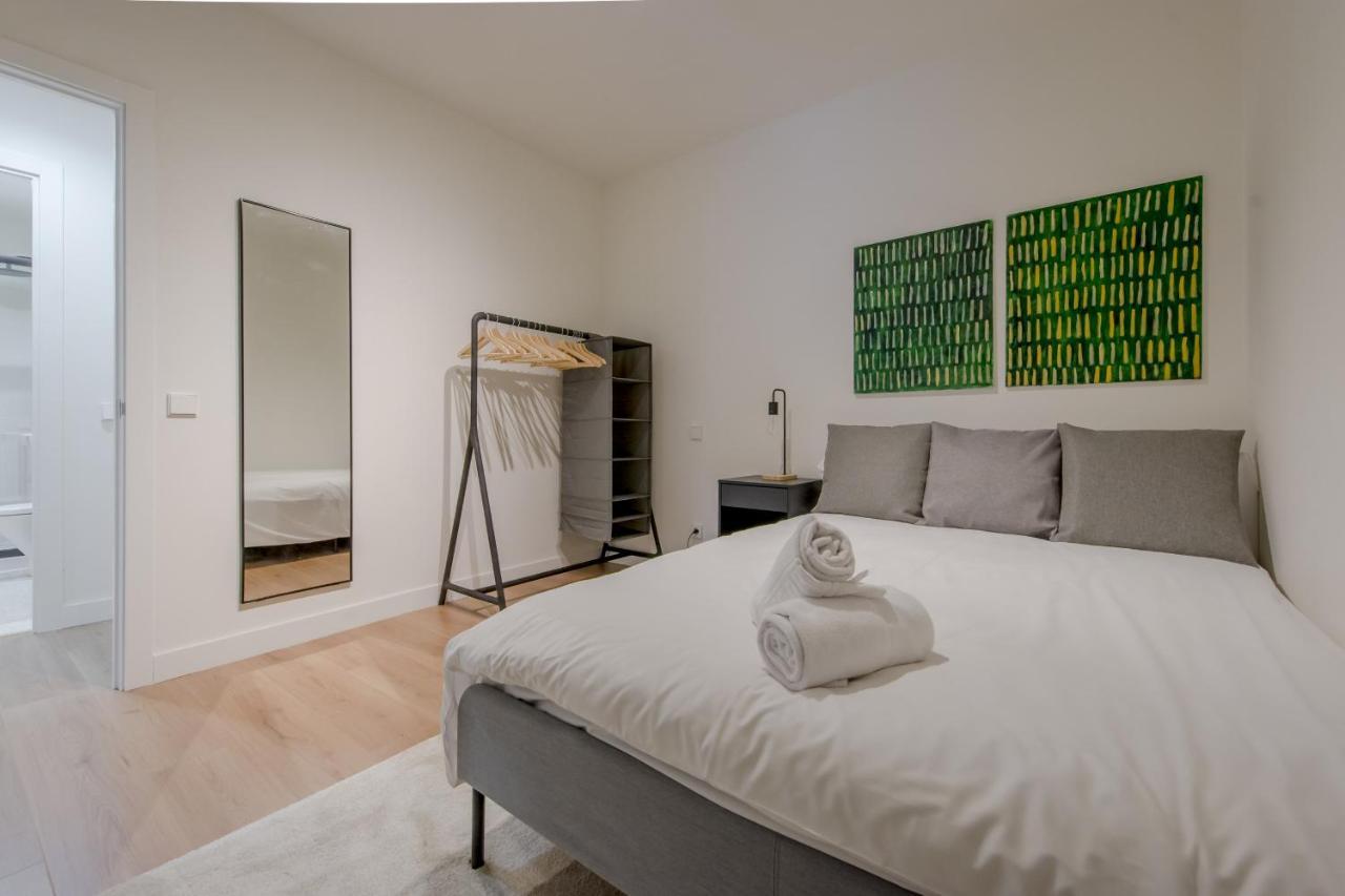 Modern Apt & Cool Interior Design En El Retiro Appartement Madrid Buitenkant foto